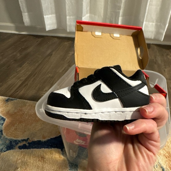 Sold out - Picture 3 of 7